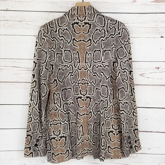 Cabi | Python Blazer Style 3733 - Picture 4 of 6